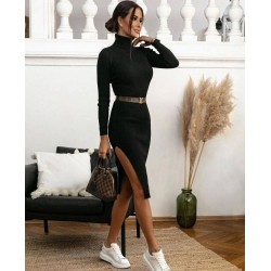 Kadın Siyah Esnek Triko Kumaş Boğazlı Yaka Yırtmaç Detaylı Uzun Kollu Midi Elbise
